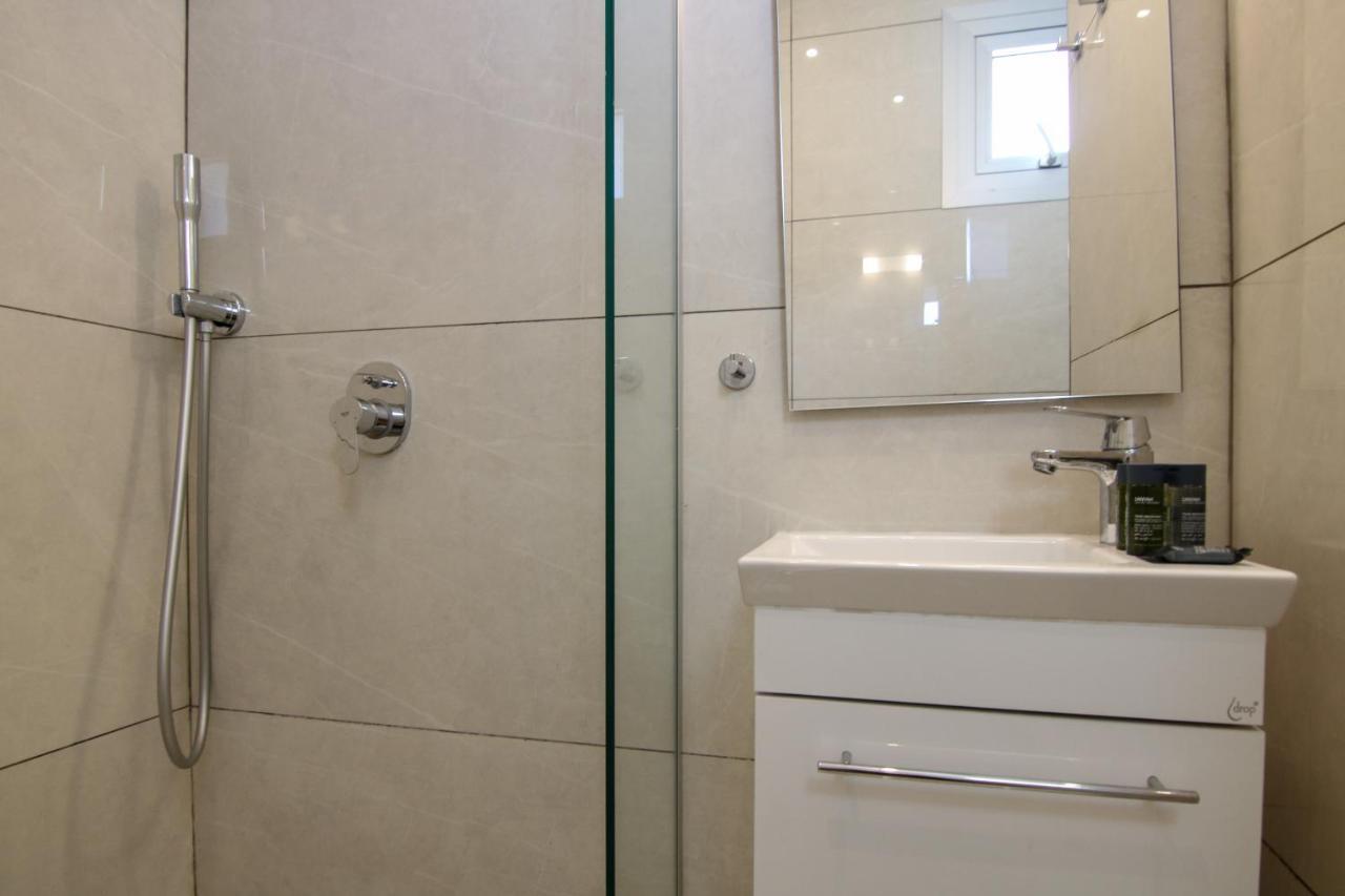 Phaedrus Living - Seaside Luxury Flat Harbour 104 Appartement Paphos Buitenkant foto